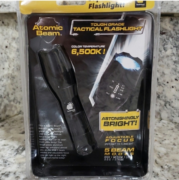 Atomic Beam Multi Function Flashlight - Picture 2 of 4